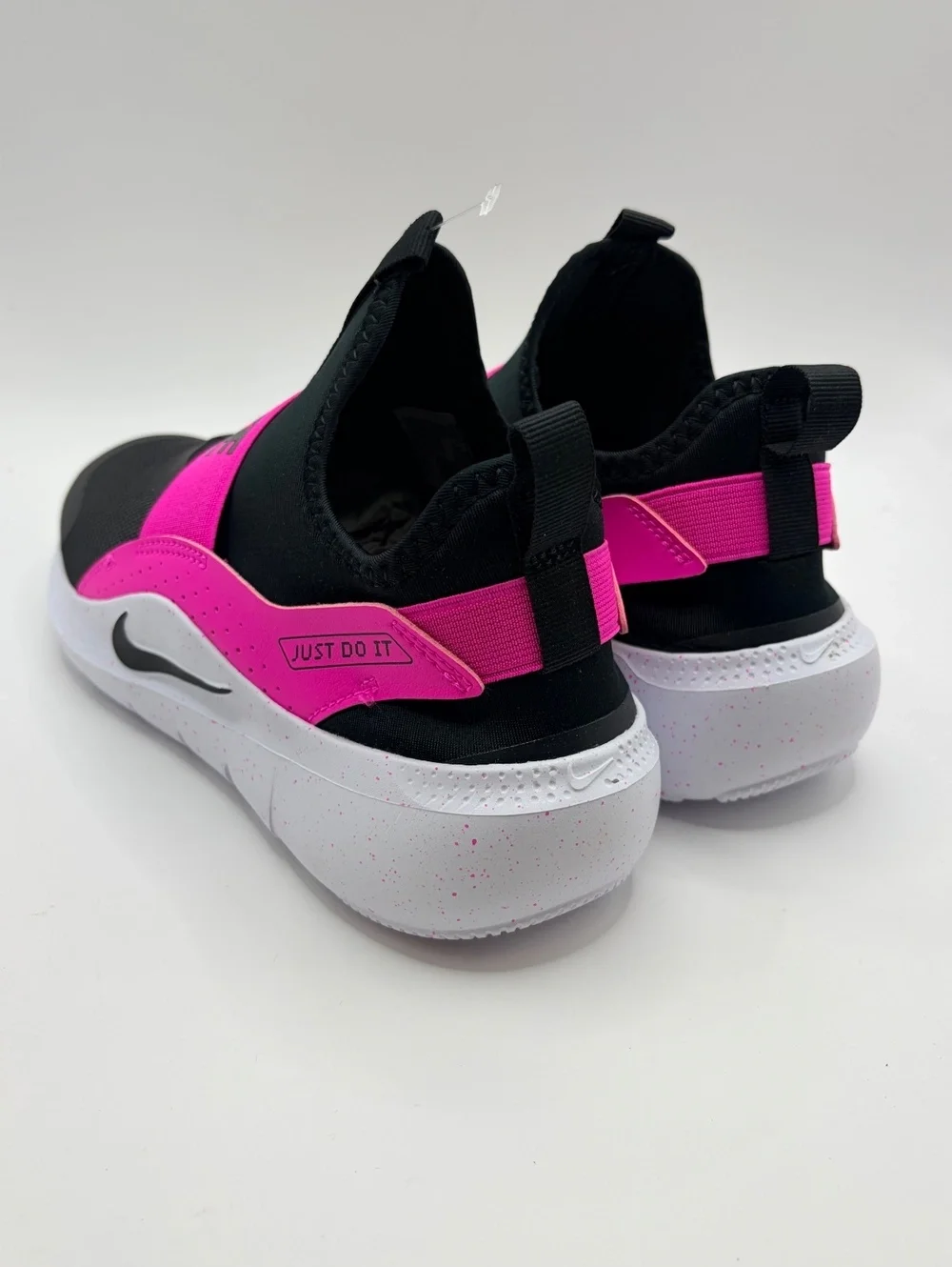 Nike Flex Runner 4 (GS) Athletic Shoes, Laser Fuchsia/Black/White, Size 6Y/7.5W